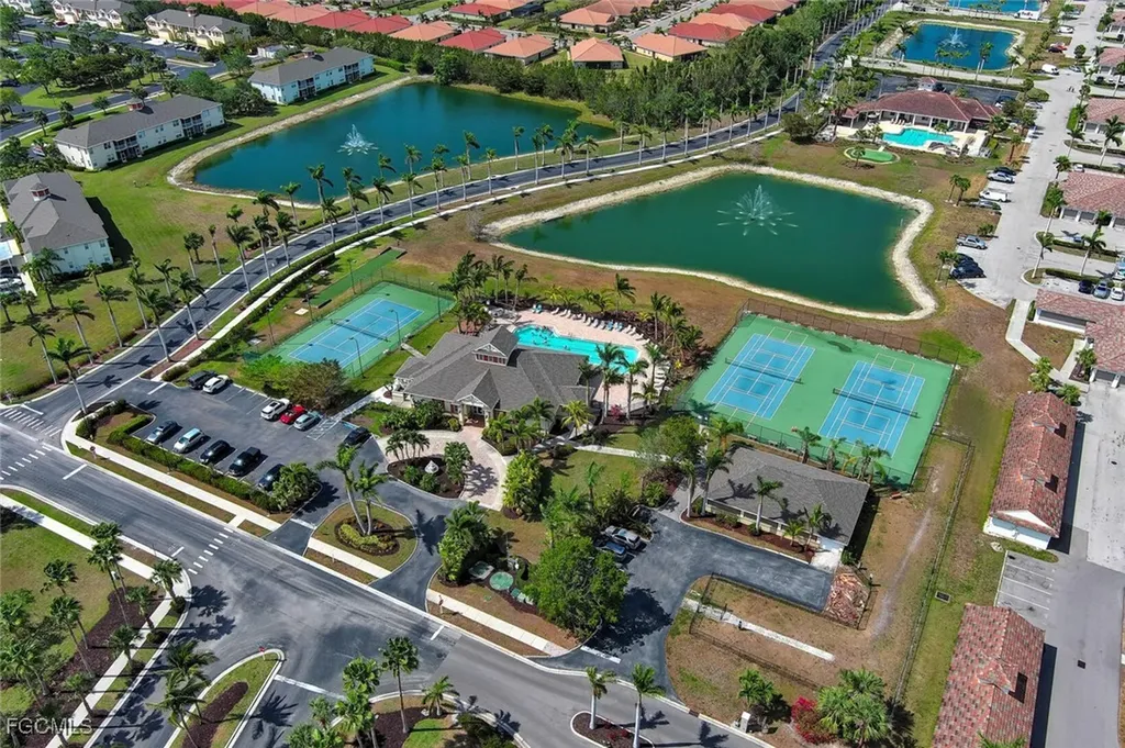4343 Avian Avenue Fort Myers FL 33916