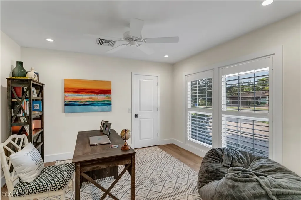 976 N Town And River Drive Fort Myers FL 33919