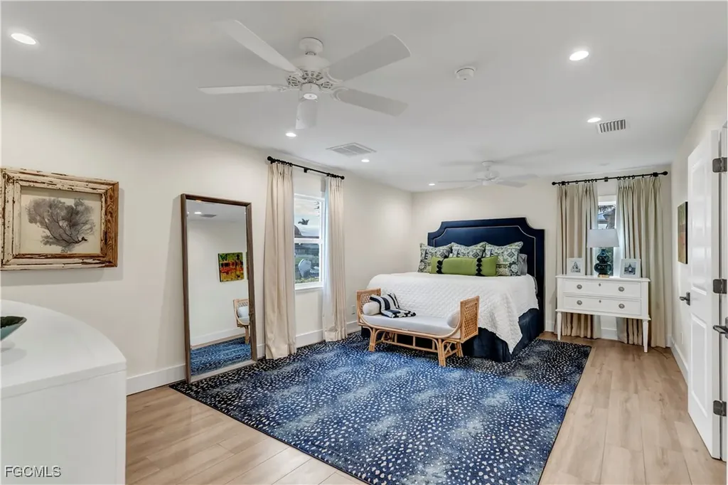 976 N Town And River Drive Fort Myers FL 33919