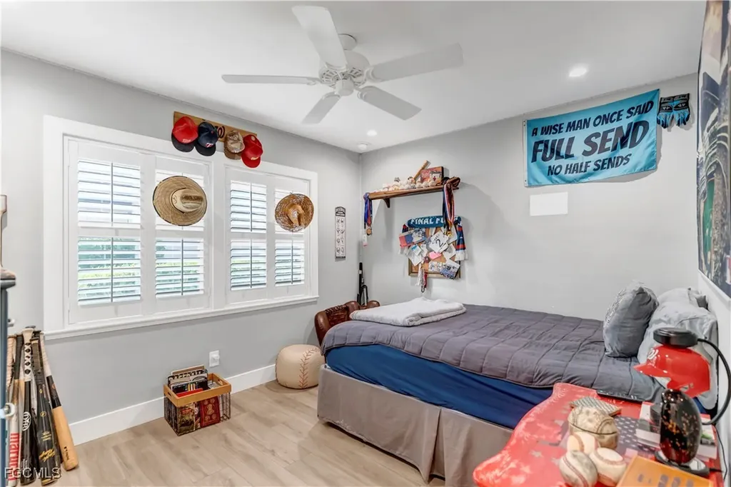 976 N Town And River Drive Fort Myers FL 33919