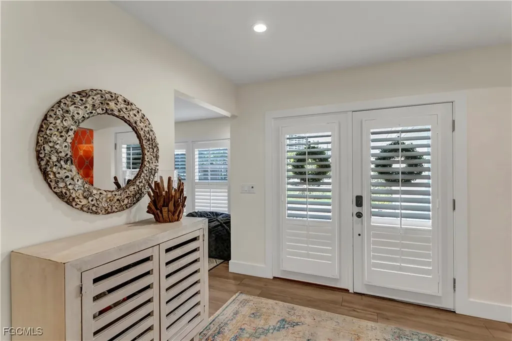 976 N Town And River Drive Fort Myers FL 33919