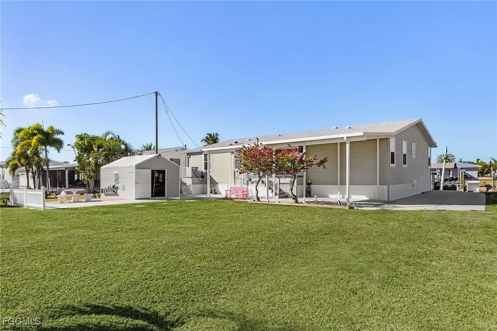 4982 Sandpiper Drive N St. James City FL 33956