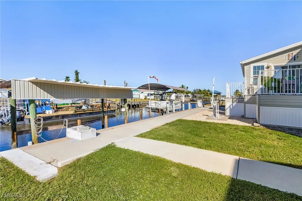 4982 Sandpiper Drive N St. James City FL 33956