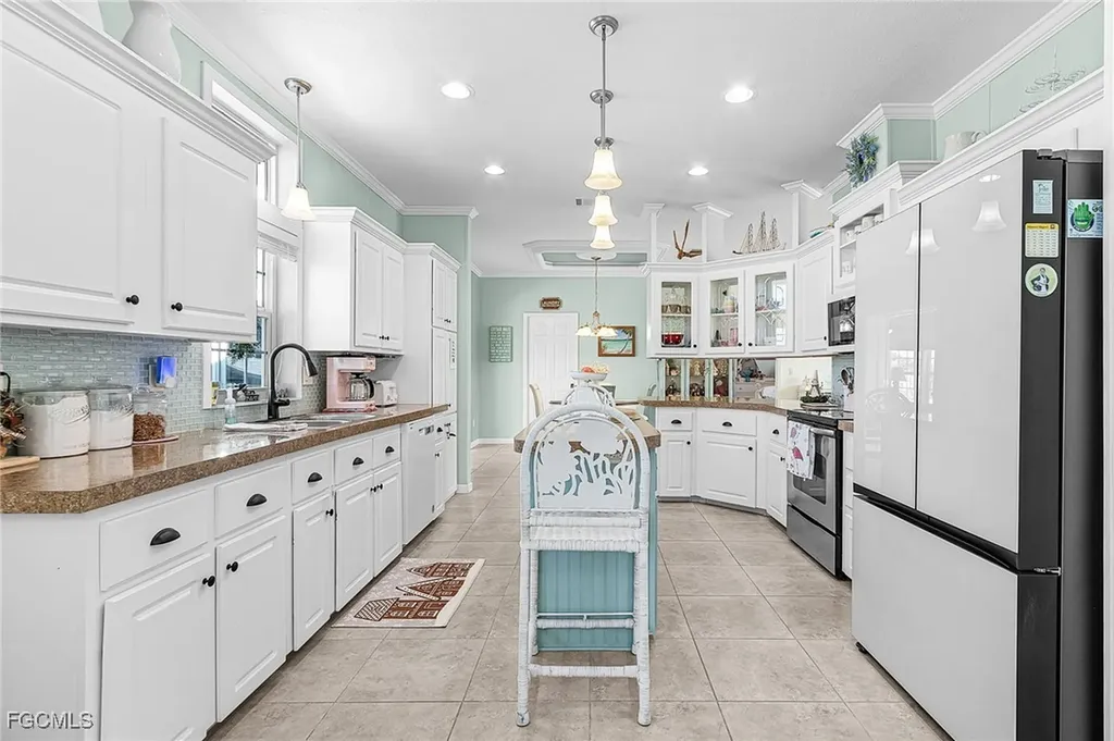 4982 Sandpiper Drive N St. James City FL 33956