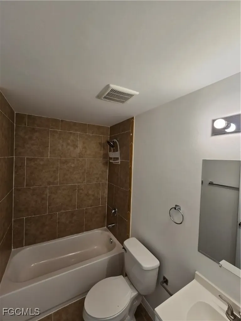 3820/3822 SW 16th Place Cape Coral FL 33914