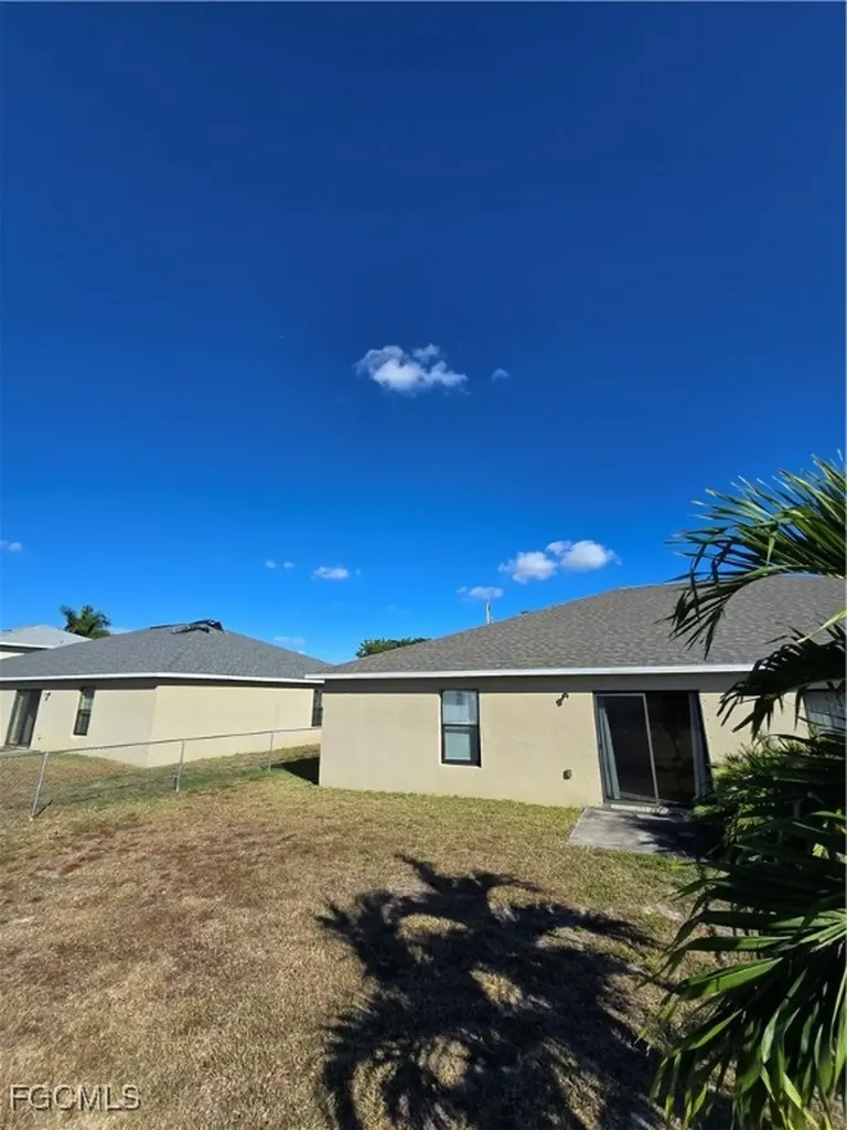 3820/3822 SW 16th Place Cape Coral FL 33914