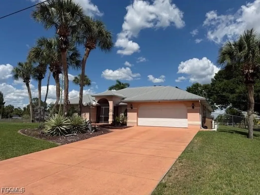 1200 Elaine Avenue N Lehigh Acres FL 33971