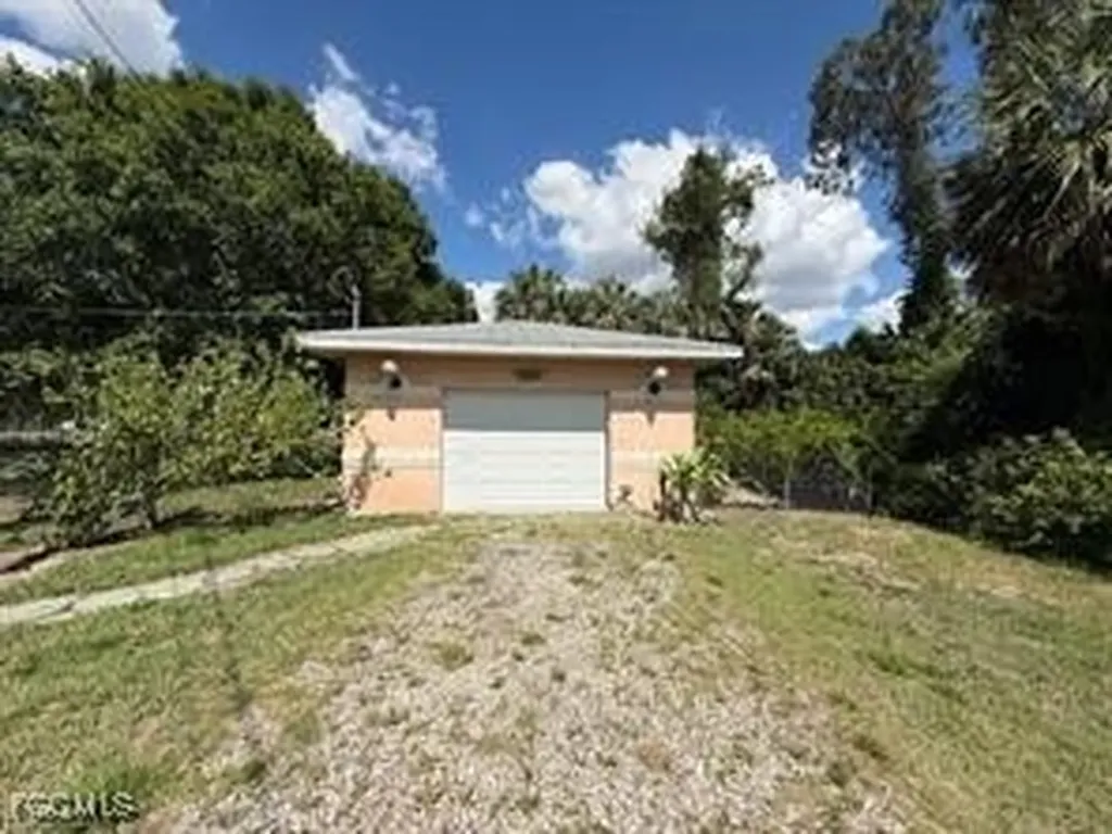 1200 Elaine Avenue N Lehigh Acres FL 33971