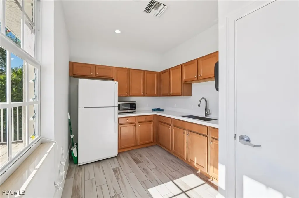 3940 Pomodoro Circle Cape Coral FL 33909