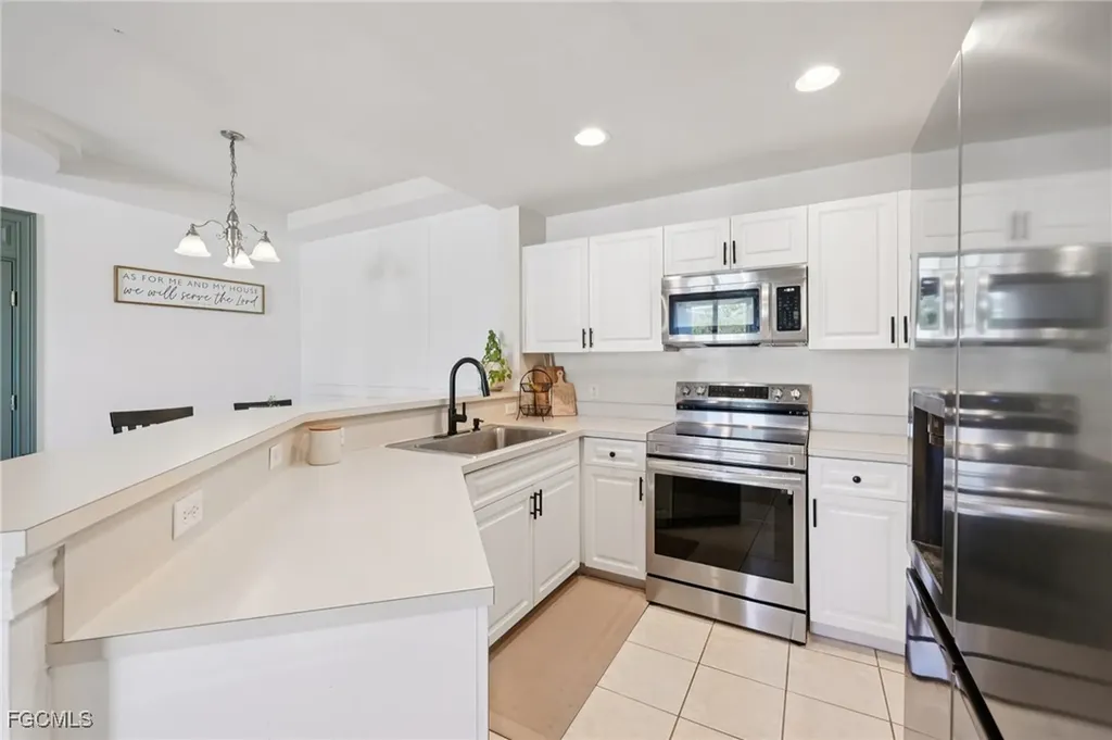 3940 Pomodoro Circle Cape Coral FL 33909