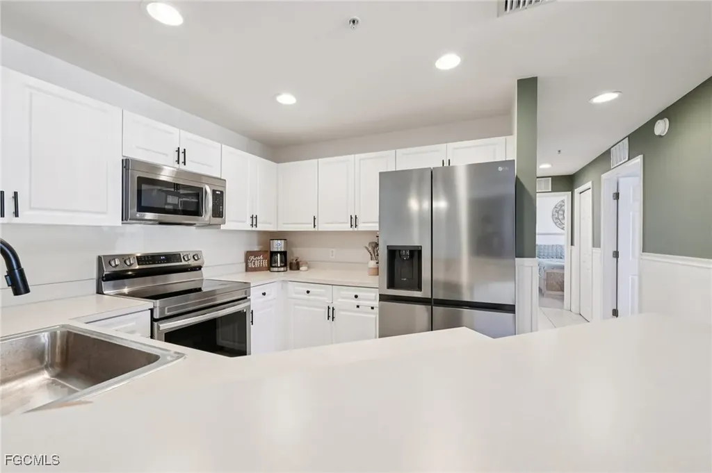 3940 Pomodoro Circle Cape Coral FL 33909