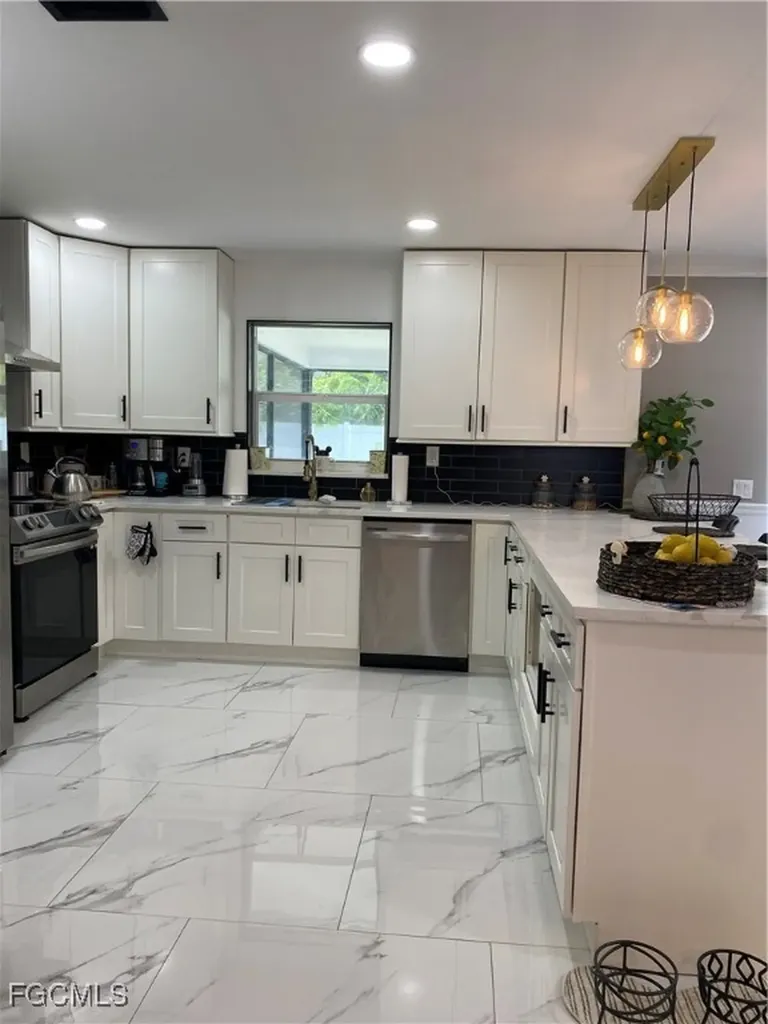 1419 Shelby Parkway Cape Coral FL 33904