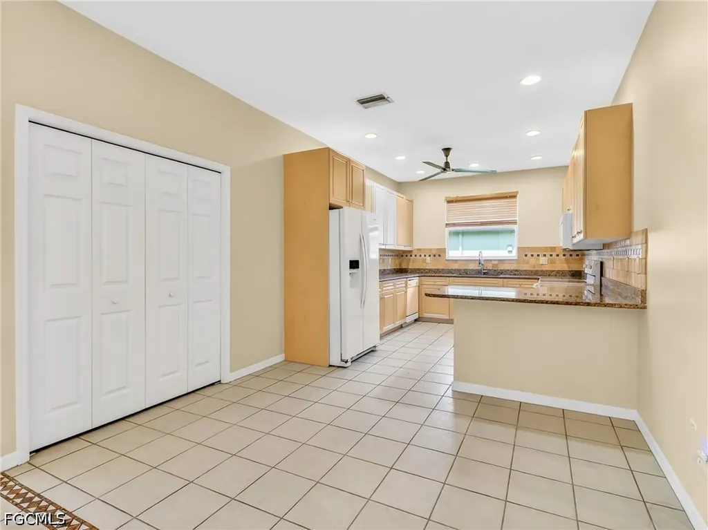 2116 SW 44th Street Cape Coral FL 33914