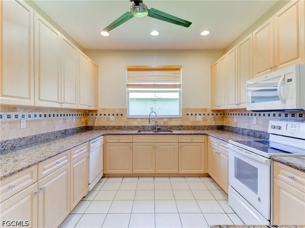 2116 SW 44th Street Cape Coral FL 33914
