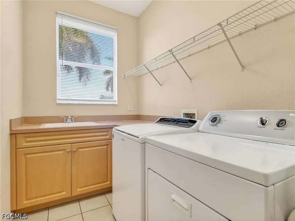 2116 SW 44th Street Cape Coral FL 33914
