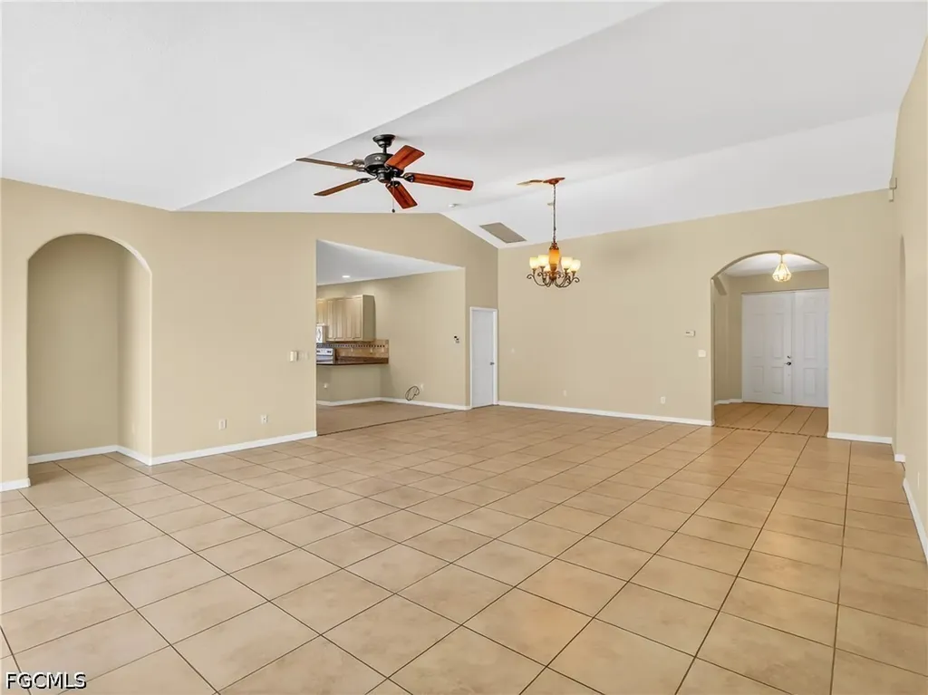 2116 SW 44th Street Cape Coral FL 33914