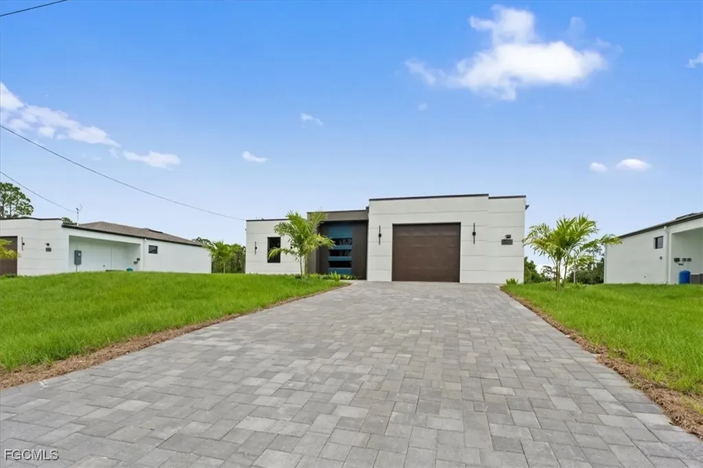 729 Colyer Street E Lehigh Acres FL 33974