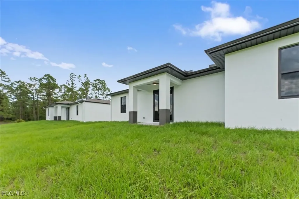 729 Colyer Street E Lehigh Acres FL 33974
