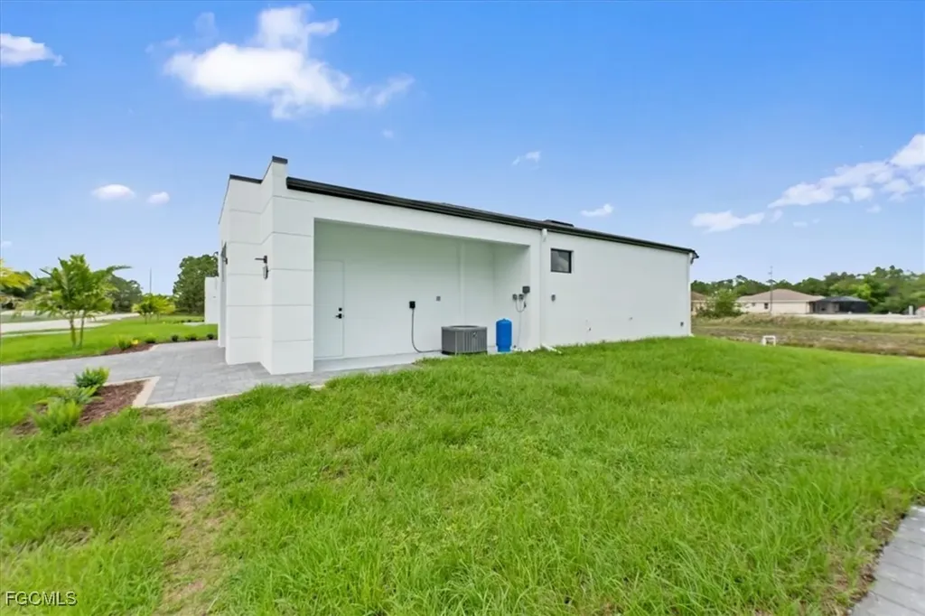 729 Colyer Street E Lehigh Acres FL 33974