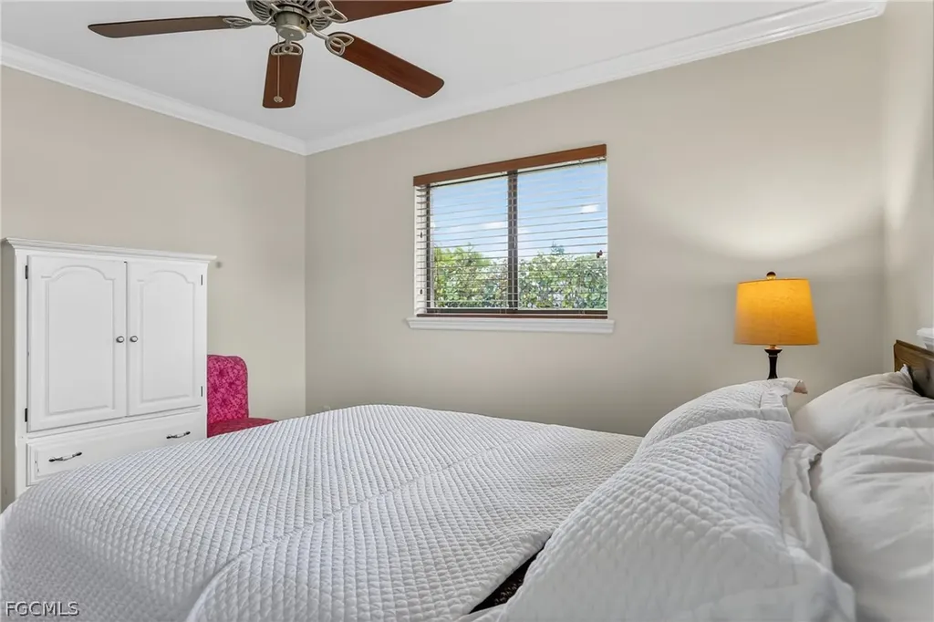 1425 SE 21st Terrace Cape Coral FL 33990