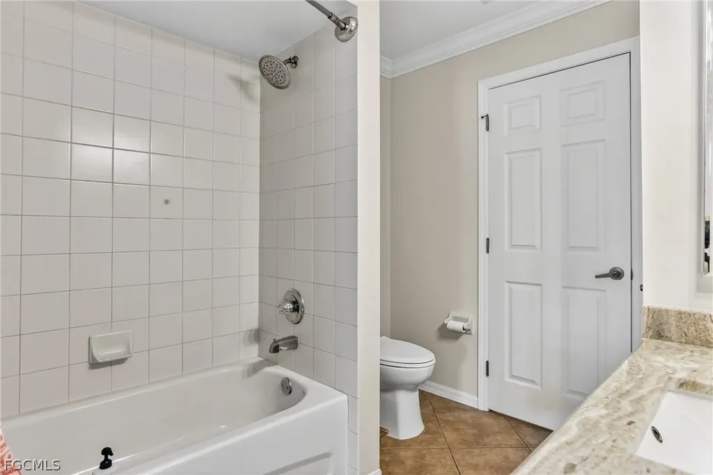 1425 SE 21st Terrace Cape Coral FL 33990