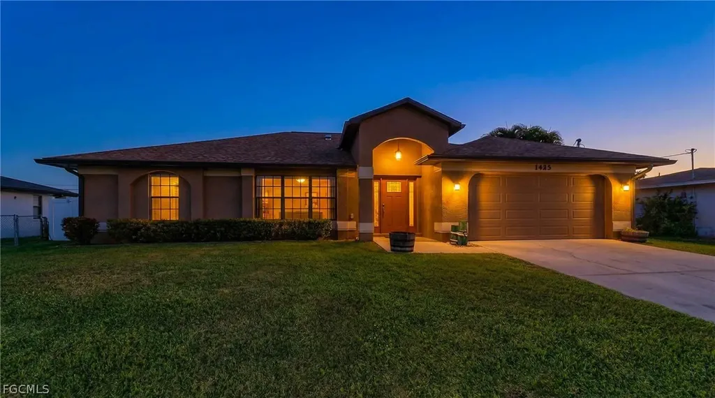 1425 SE 21st Terrace Cape Coral FL 33990
