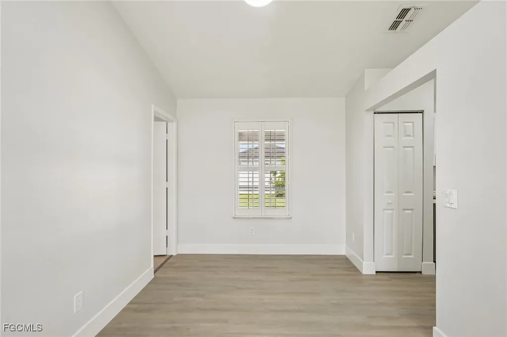 479 NE 2nd Place Cape Coral FL 33909