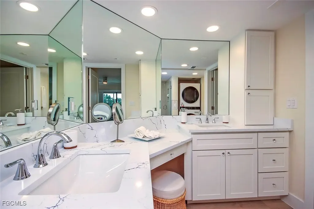 1785 Middle Gulf Drive Sanibel FL 33957