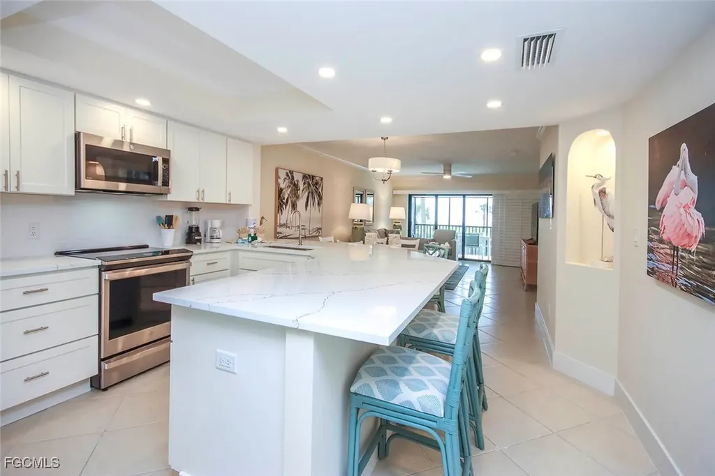 1785 Middle Gulf Drive Sanibel FL 33957