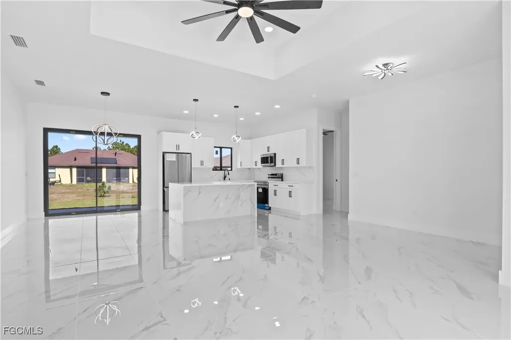 4006 5th Street SW Lehigh Acres FL 33976