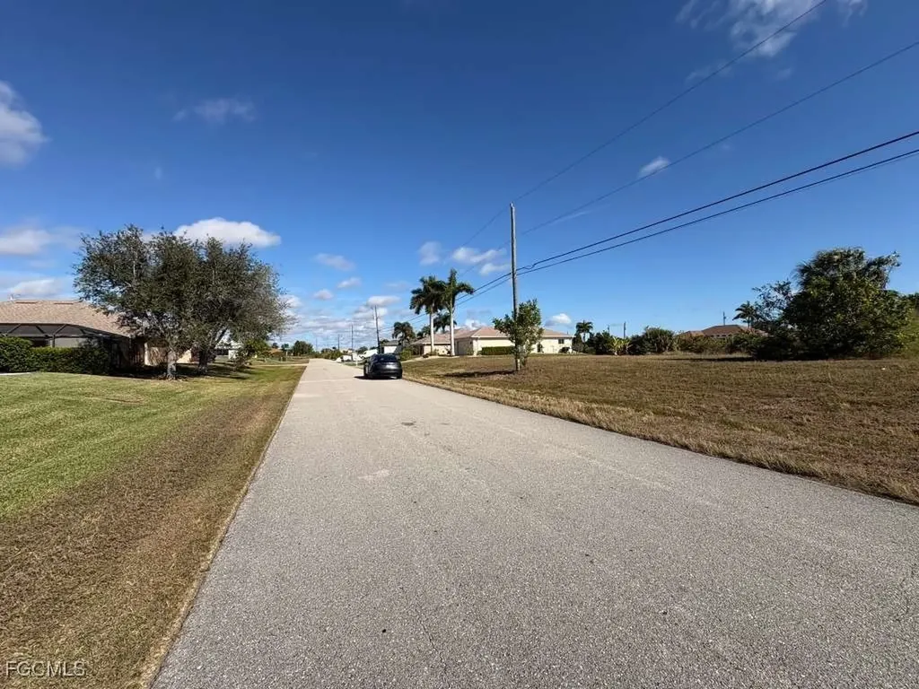 1203 NW 9th Place Cape Coral FL 33993