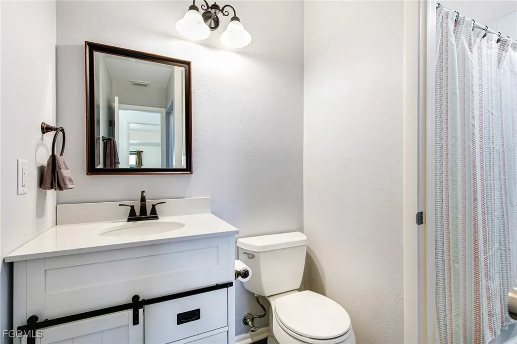 5755 Foxlake Drive North Fort Myers FL 33917