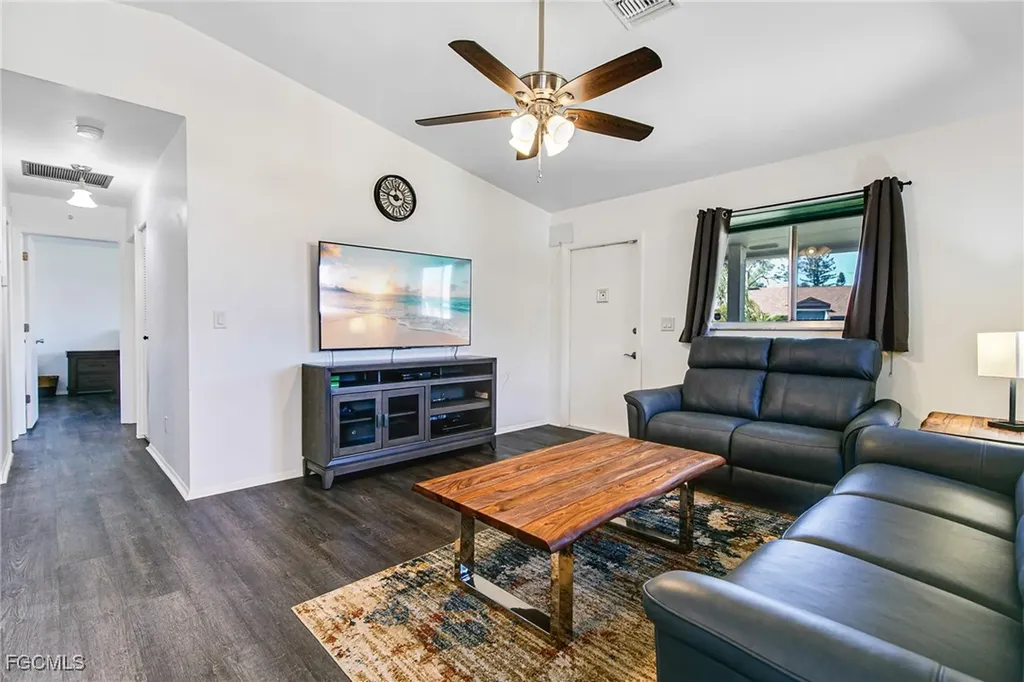 5755 Foxlake Drive North Fort Myers FL 33917