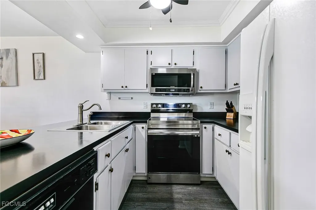 5755 Foxlake Drive North Fort Myers FL 33917