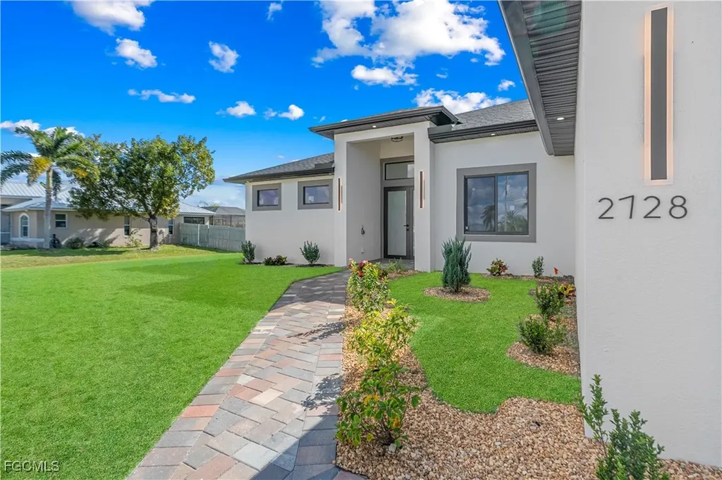 2728 Tropicana Parkway W Cape Coral FL 33993