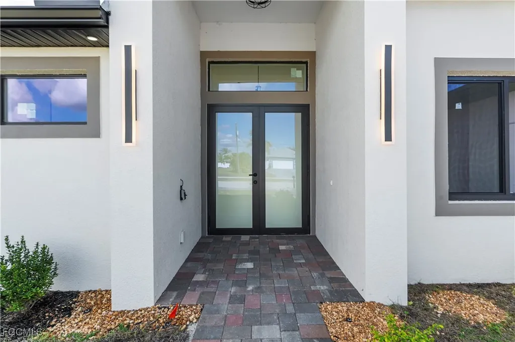 2728 Tropicana Parkway W Cape Coral FL 33993