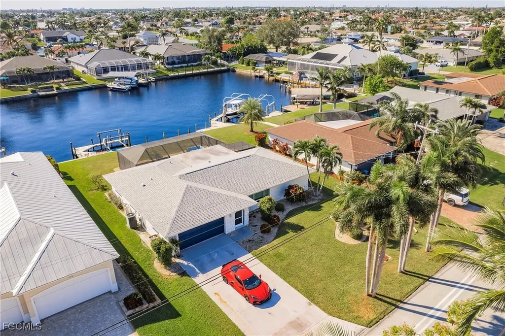1936 Palaco Grande Parkway Cape Coral FL 33904