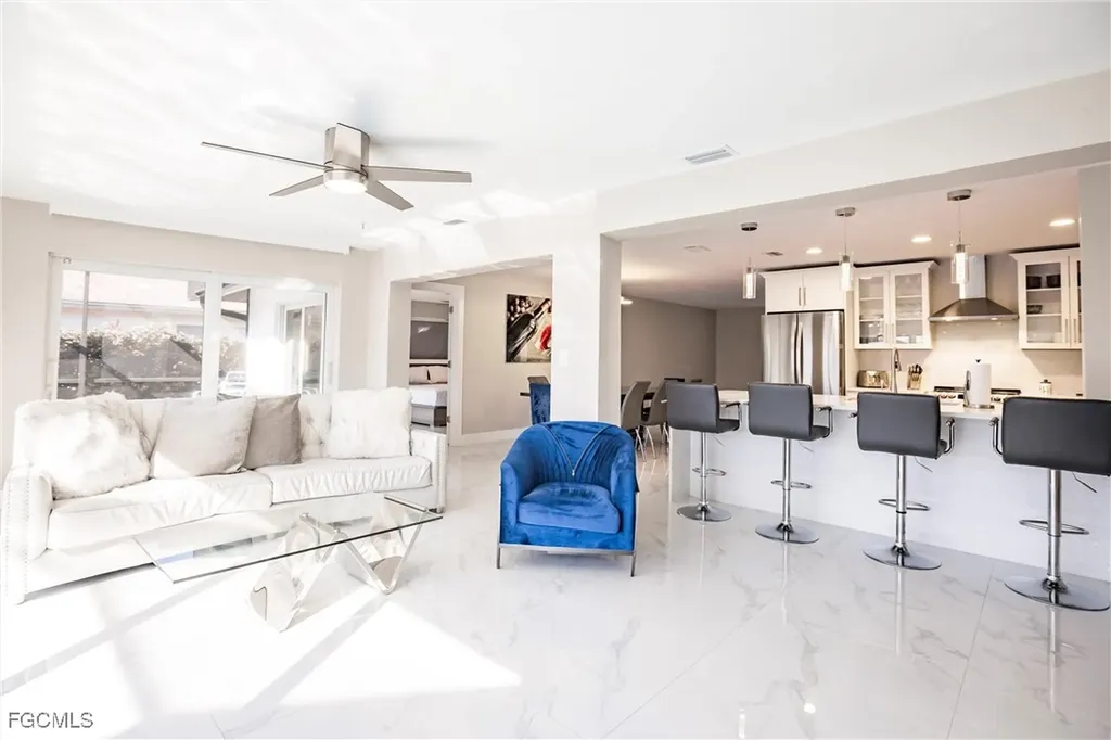 1936 Palaco Grande Parkway Cape Coral FL 33904