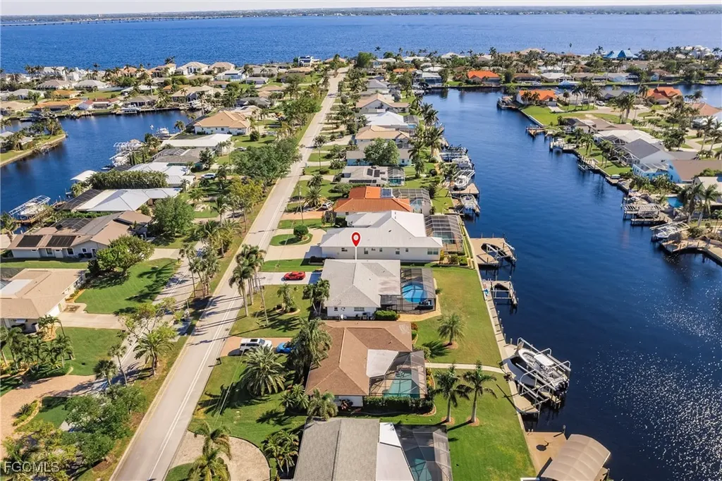 1936 Palaco Grande Parkway Cape Coral FL 33904
