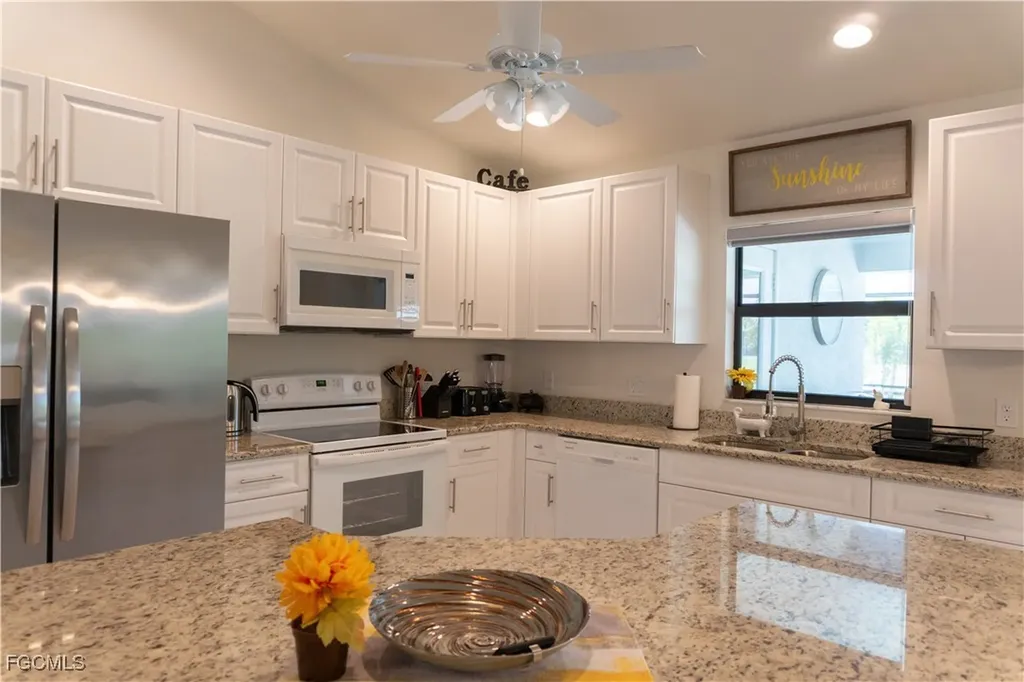 3318 SW 8th Place Cape Coral FL 33914