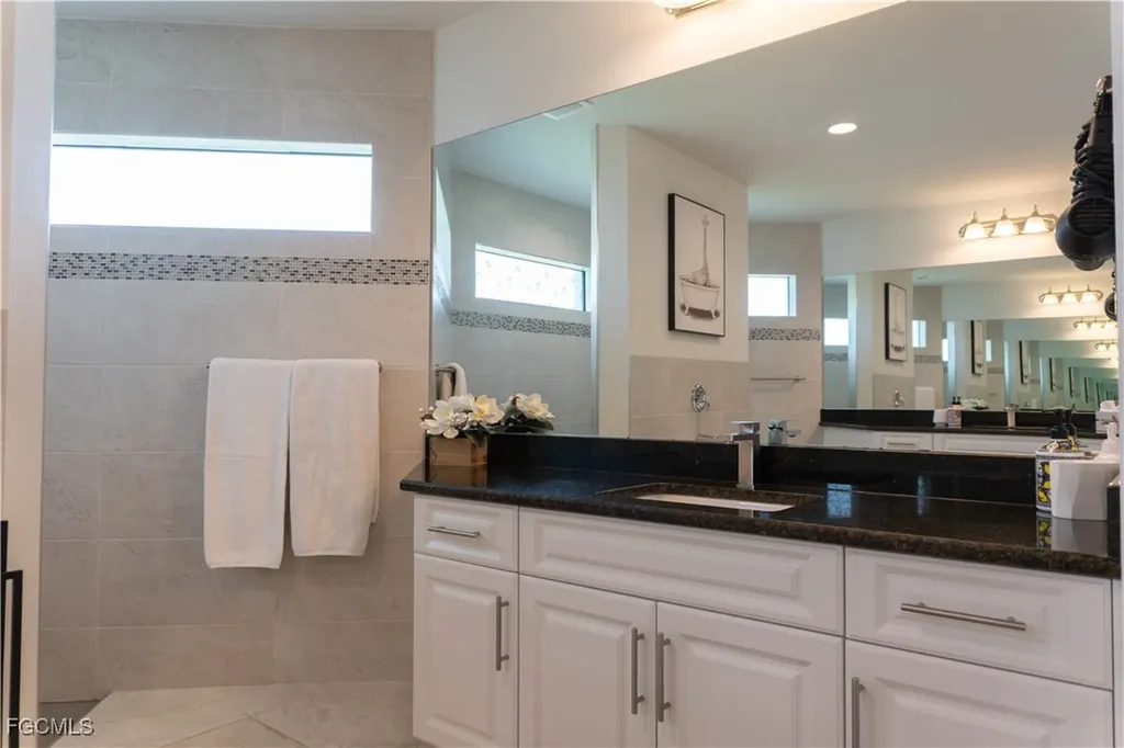 3318 SW 8th Place Cape Coral FL 33914