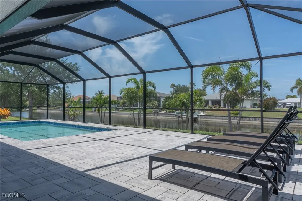 3318 SW 8th Place Cape Coral FL 33914