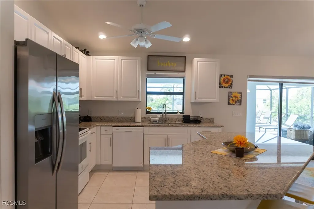 3318 SW 8th Place Cape Coral FL 33914