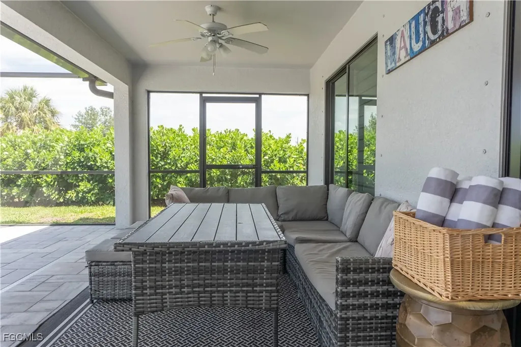 3318 SW 8th Place Cape Coral FL 33914
