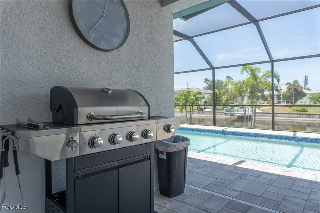 3318 SW 8th Place Cape Coral FL 33914