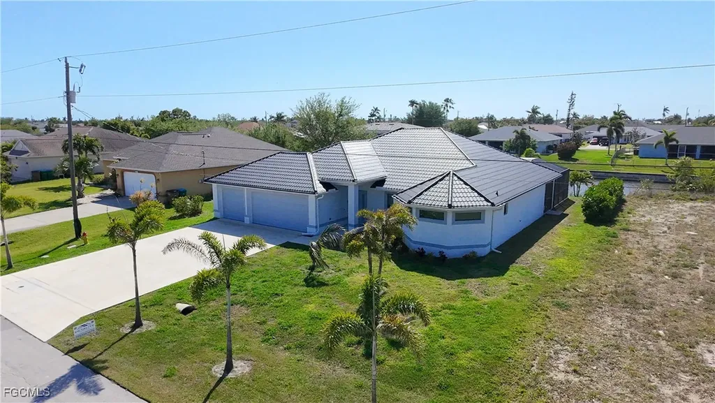 3318 SW 8th Place Cape Coral FL 33914