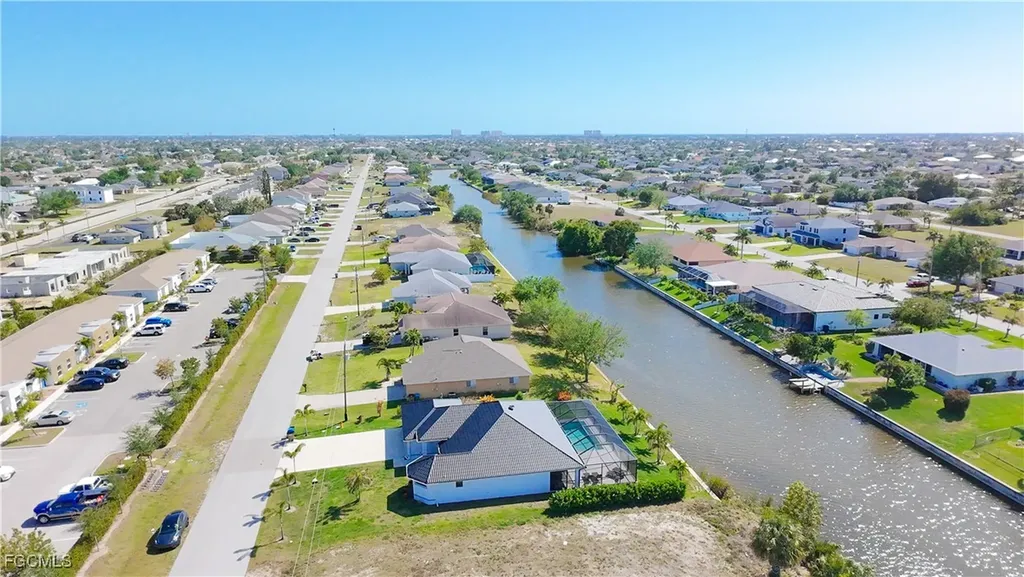 3318 SW 8th Place Cape Coral FL 33914