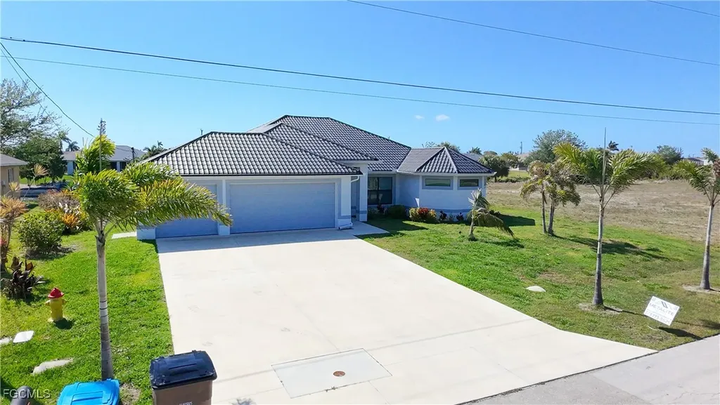 3318 SW 8th Place Cape Coral FL 33914