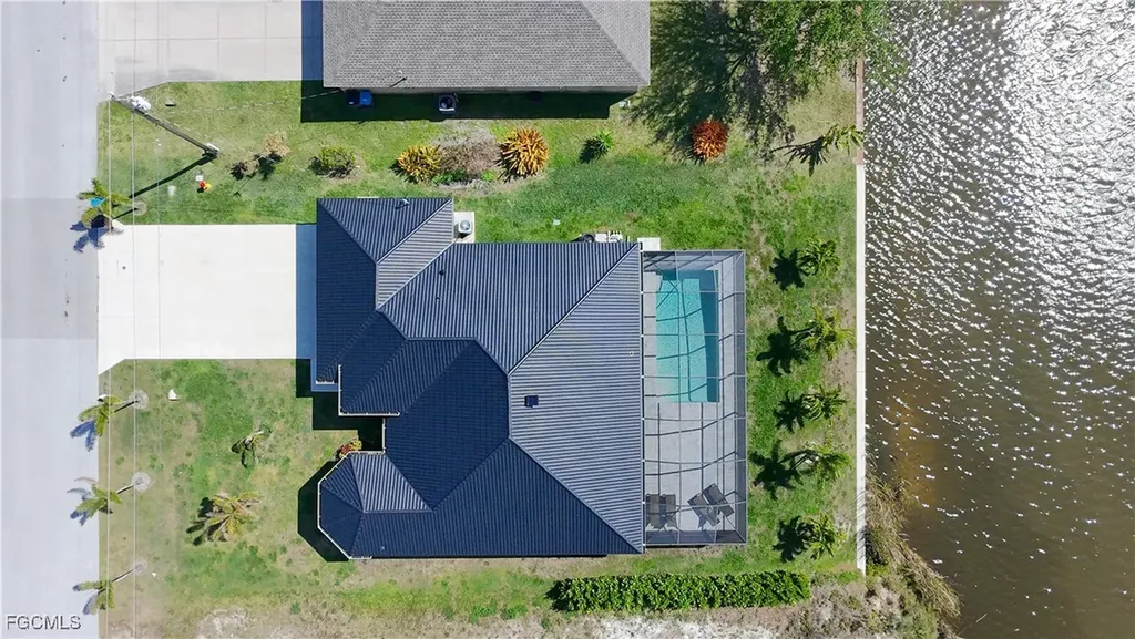 3318 SW 8th Place Cape Coral FL 33914