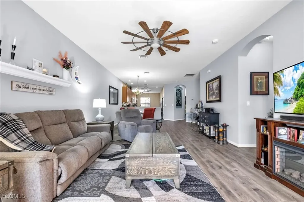3717 Pino Vista Way Estero FL 33928